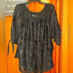 Colleen Lopez Sheer Black Lined Floral Blouse In A Size XL. EUC. Whimsy Goth